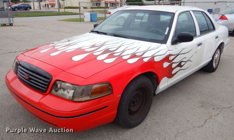 image for item GN9365 1998 Ford Crown Victoria Police Interceptor