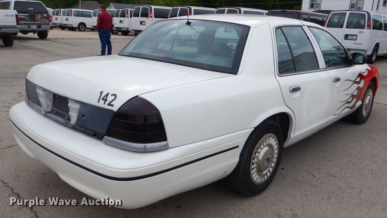 image for item GN9365 1998 Ford Crown Victoria Police Interceptor