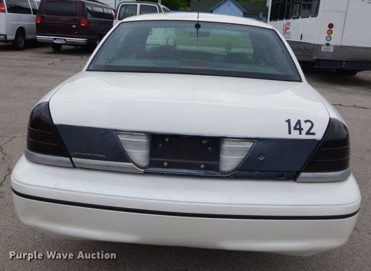 image for item GN9365 1998 Ford Crown Victoria Police Interceptor
