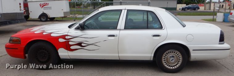 image for item GN9365 1998 Ford Crown Victoria Police Interceptor