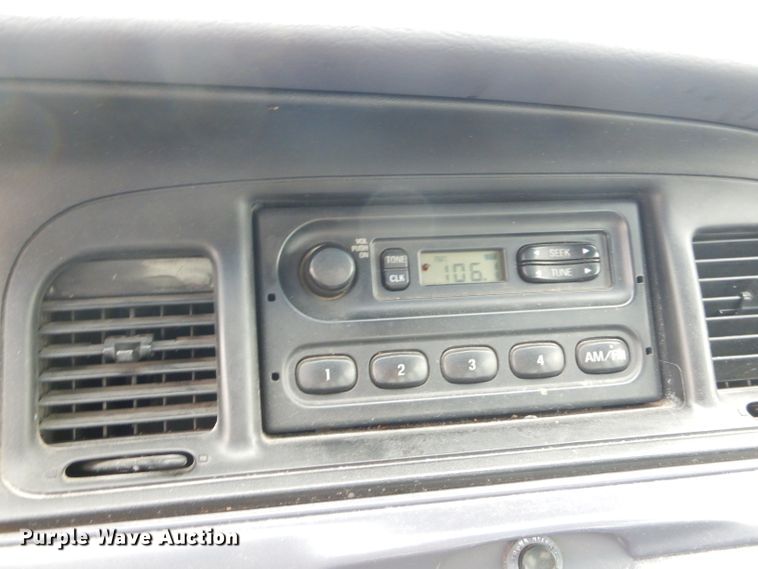 image for item GN9365 1998 Ford Crown Victoria Police Interceptor