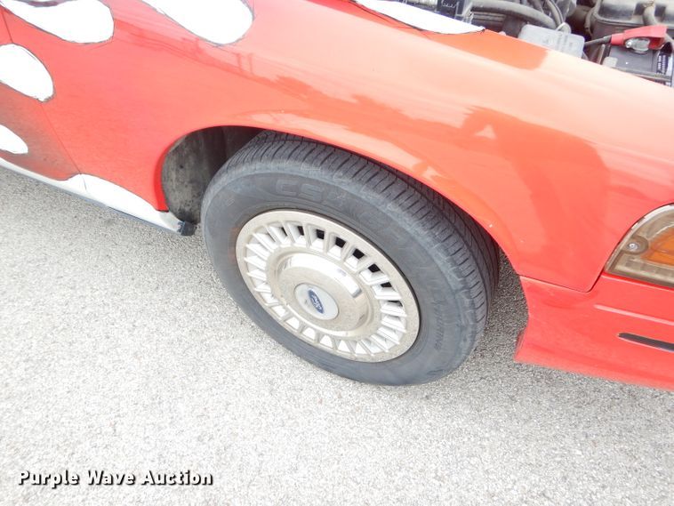 image for item GN9365 1998 Ford Crown Victoria Police Interceptor