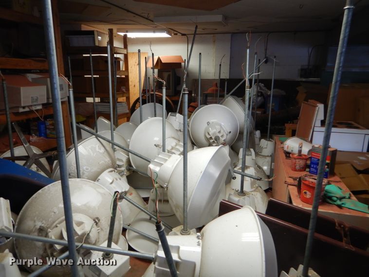 image for item GN9368 Approximately 80 lights