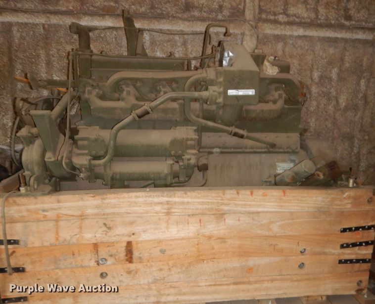 image for item GN9382 Caterpillar D342 six cylinder diesel engine