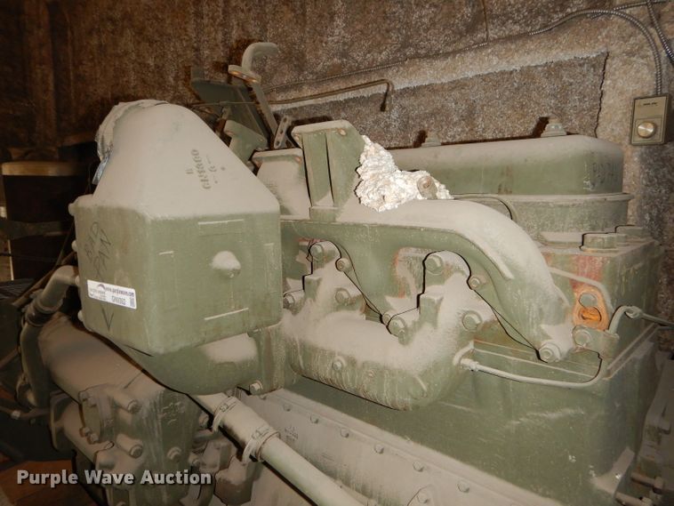 image for item GN9382 Caterpillar D342 six cylinder diesel engine