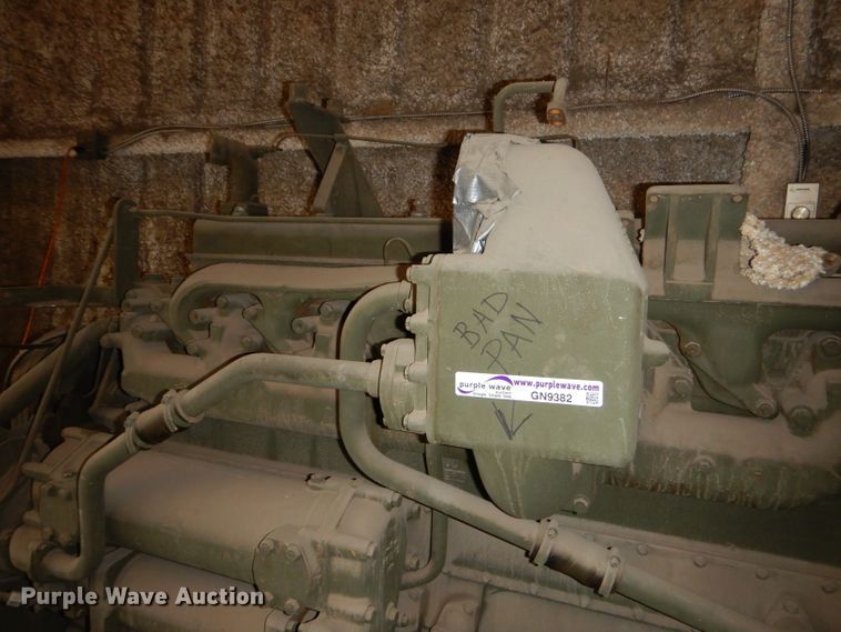 image for item GN9382 Caterpillar D342 six cylinder diesel engine