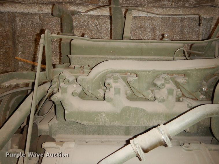 image for item GN9382 Caterpillar D342 six cylinder diesel engine