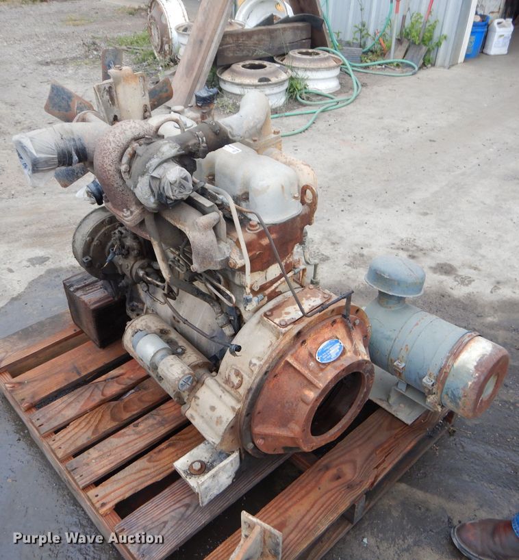 image for item GN9383 Allis Chalmers four cylinder diesel engine