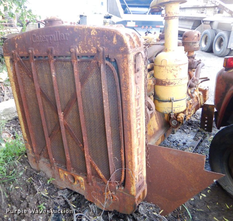 image for item GN9384 Caterpillar six cylinder diesel engine