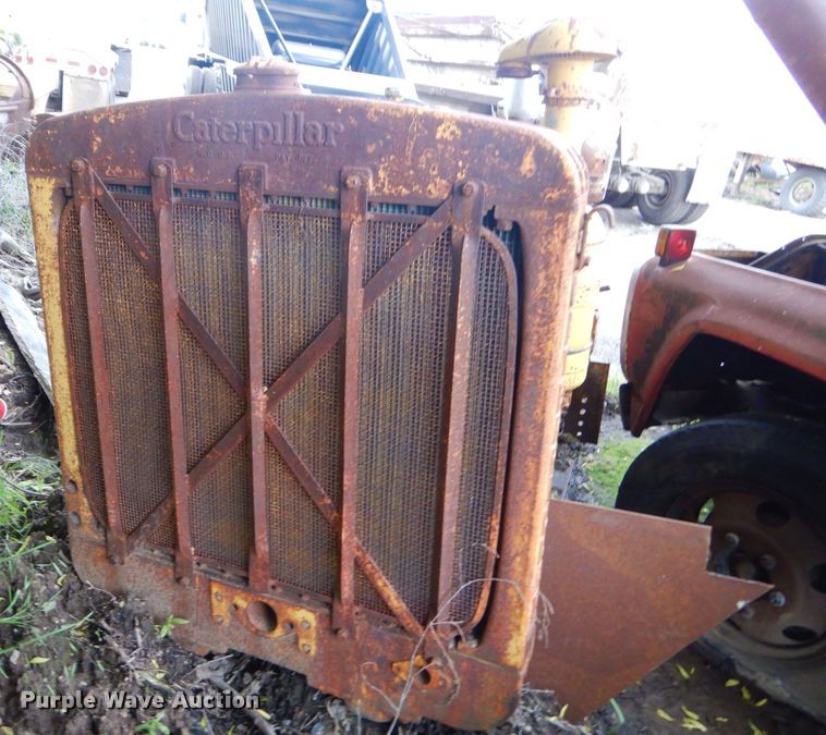 image for item GN9384 Caterpillar six cylinder diesel engine