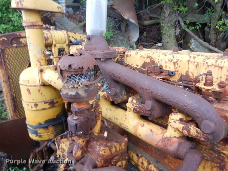 image for item GN9384 Caterpillar six cylinder diesel engine