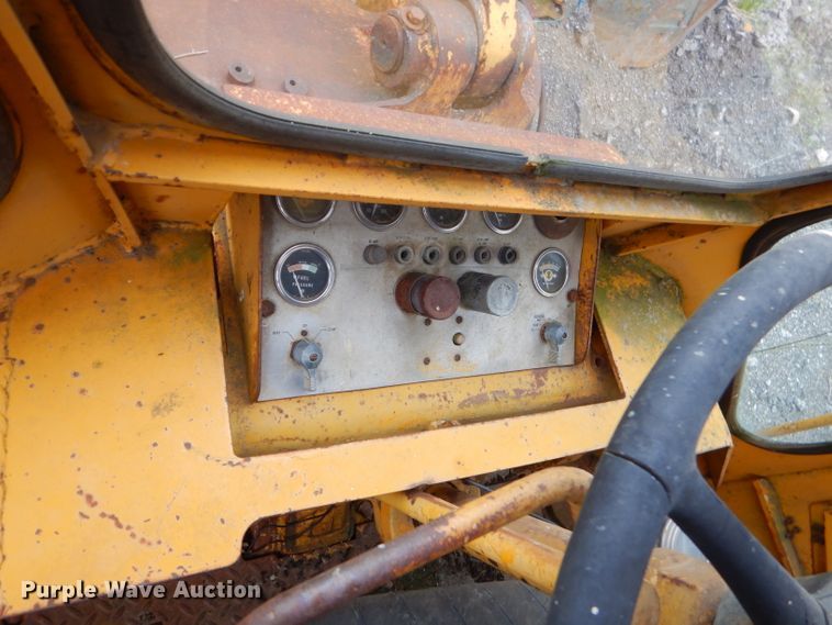 image for item GN9385 1966 Caterpillar 950  wheel loader