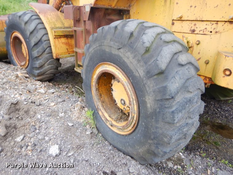 image for item GN9385 1966 Caterpillar 950  wheel loader