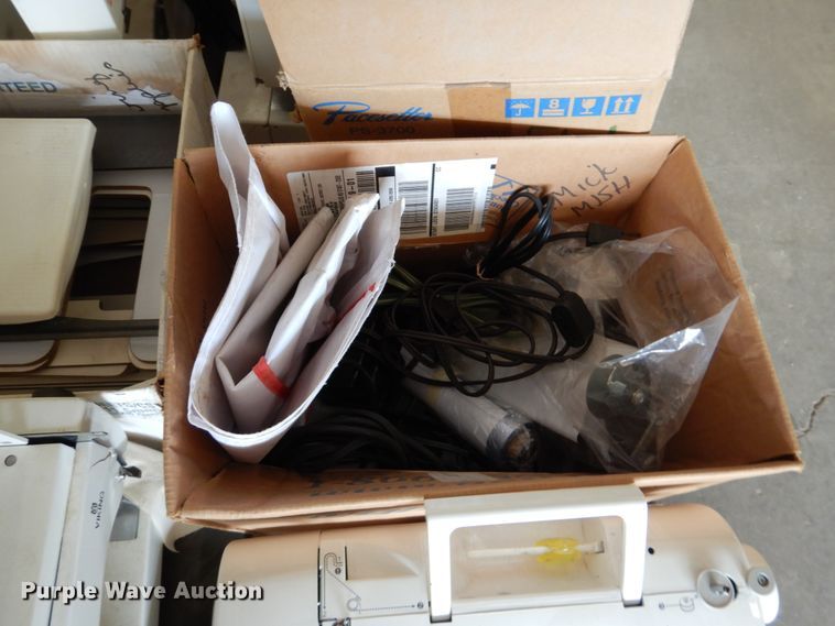 image for item GO9170 (9) sewing machines