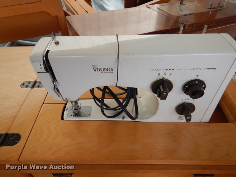 image for item GO9170 (9) sewing machines