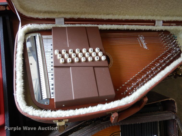 image for item GO9172 Music equipment