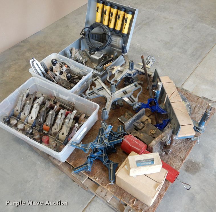 image for item GO9176 Tools