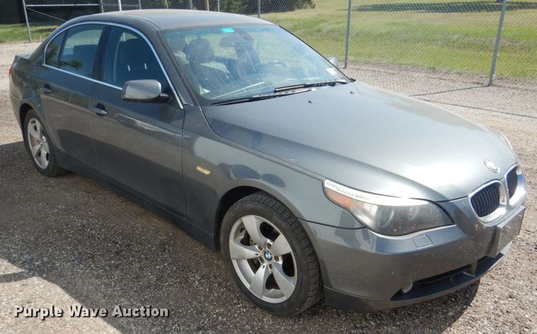 image for item GO9190 2006 BMW 530XI
