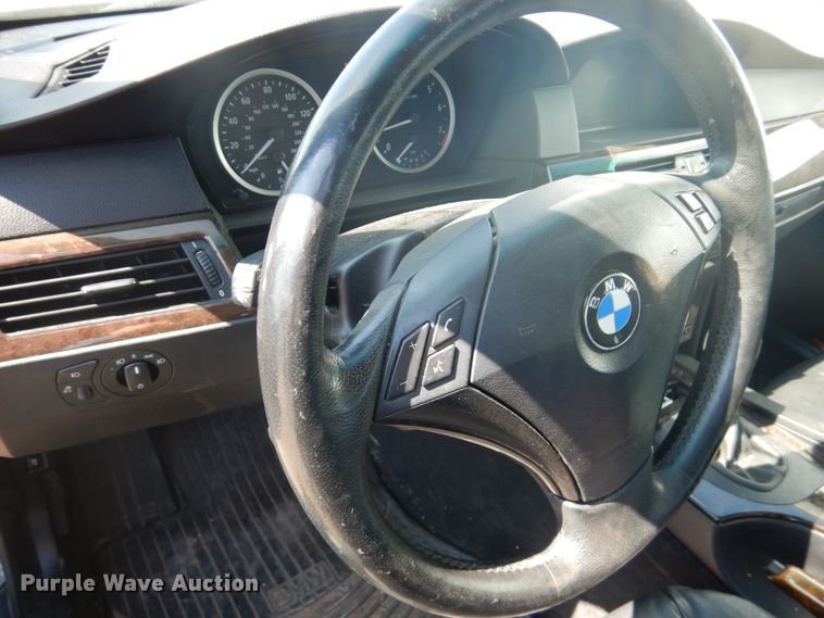 image for item GO9190 2006 BMW 530XI