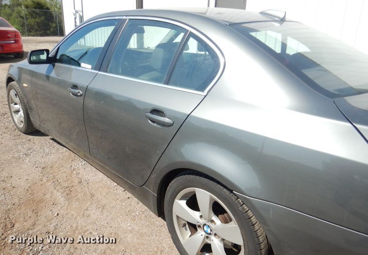 image for item GO9190 2006 BMW 530XI