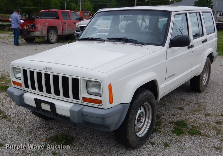 image for item GO9683 1999 Jeep Cherokee  SUV