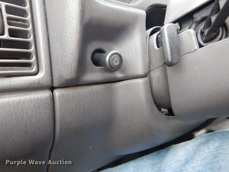 image for item GO9683 1999 Jeep Cherokee  SUV