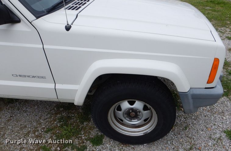 image for item GO9683 1999 Jeep Cherokee  SUV