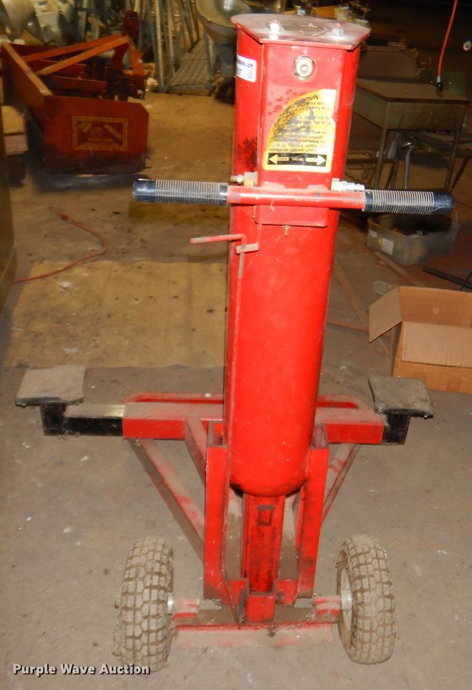 image for item GP9207 Floor jack