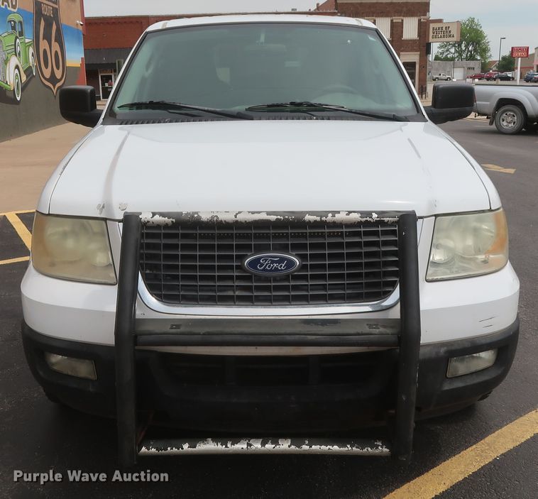 image for item GS9927 2004 Ford Expedition XLT  SUV