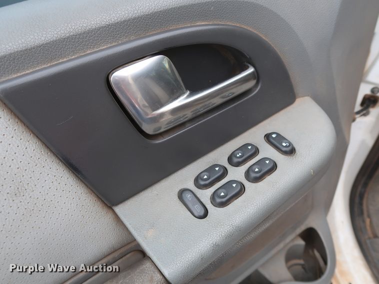 image for item GS9927 2004 Ford Expedition XLT  SUV