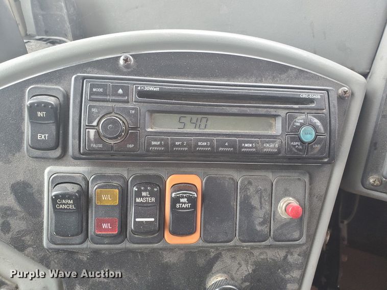 image for item GV9007 2006 Blue Bird L67061  school bus