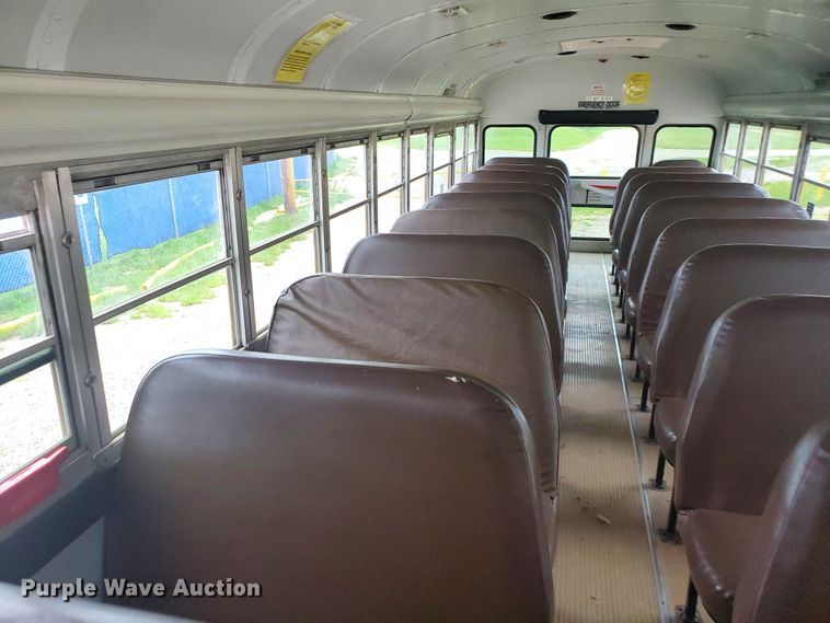 image for item GV9007 2006 Blue Bird L67061  school bus