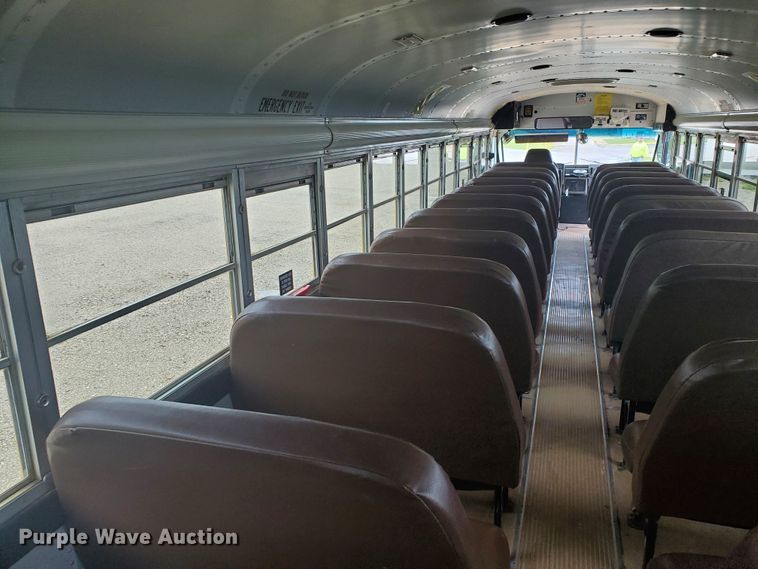 image for item GV9007 2006 Blue Bird L67061  school bus