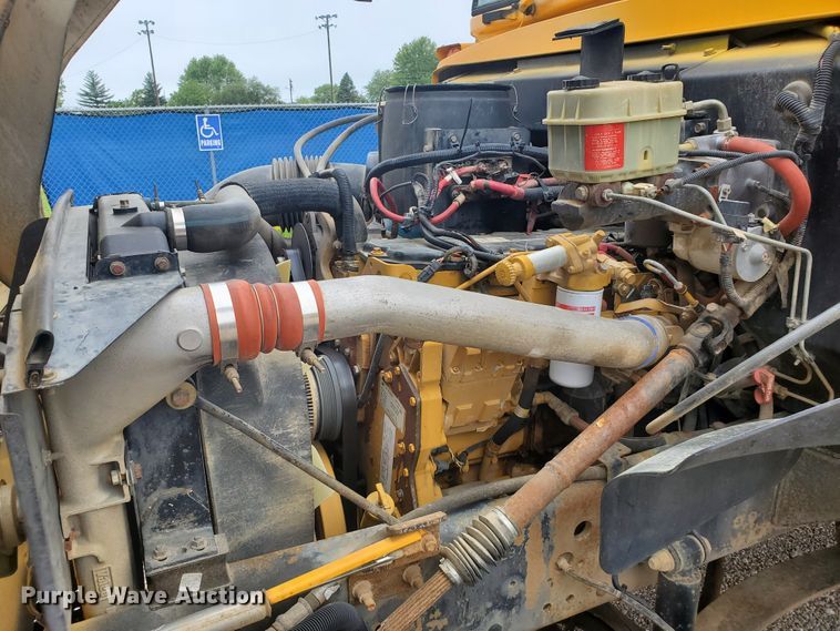 image for item GV9007 2006 Blue Bird L67061  school bus