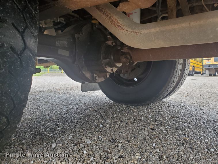 image for item GV9007 2006 Blue Bird L67061  school bus