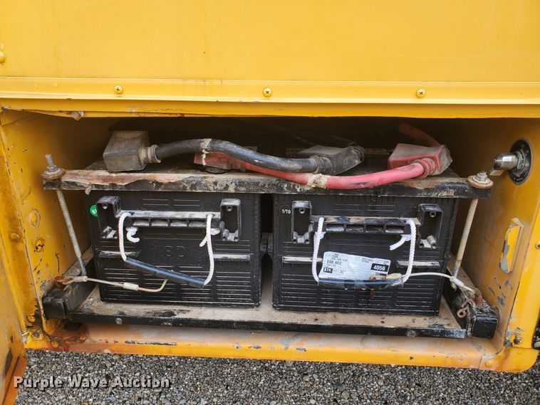 image for item GV9007 2006 Blue Bird L67061  school bus