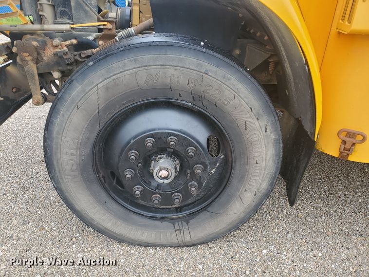 image for item GV9007 2006 Blue Bird L67061  school bus