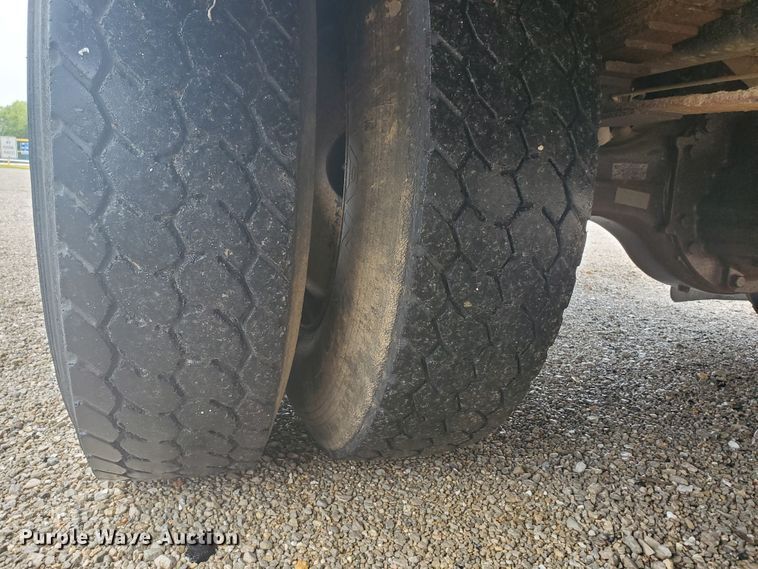 image for item GV9007 2006 Blue Bird L67061  school bus