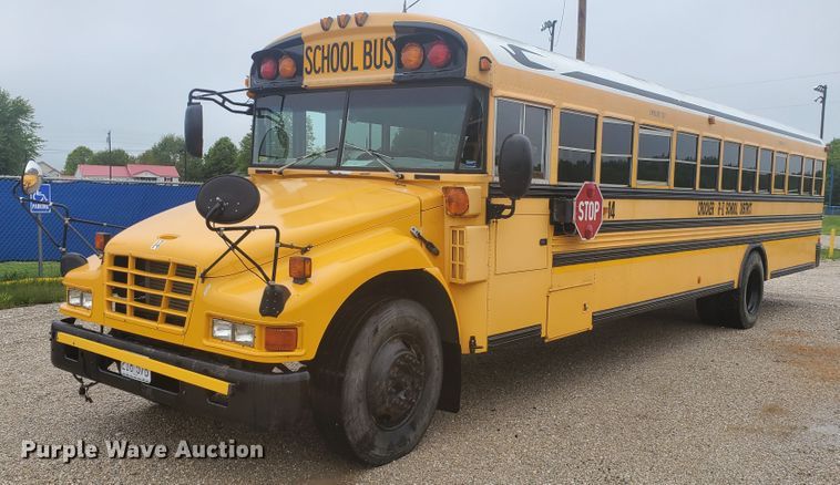 image for item GV9008 2007 Blue Bird L072648  school bus