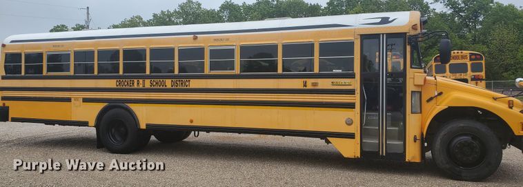 image for item GV9008 2007 Blue Bird L072648  school bus