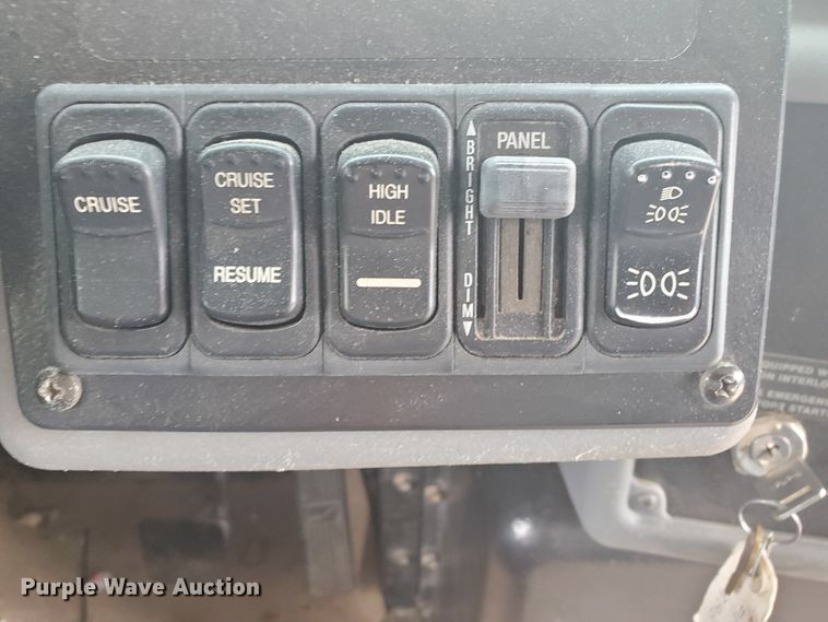 image for item GV9008 2007 Blue Bird L072648  school bus