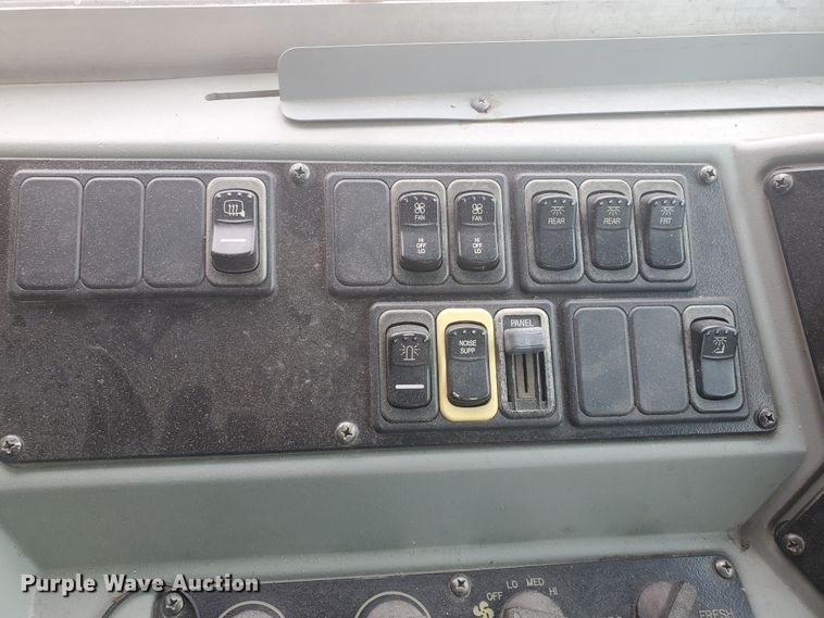 image for item GV9008 2007 Blue Bird L072648  school bus