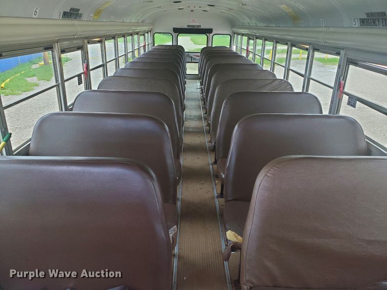 image for item GV9008 2007 Blue Bird L072648  school bus