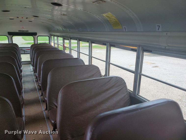 image for item GV9008 2007 Blue Bird L072648  school bus