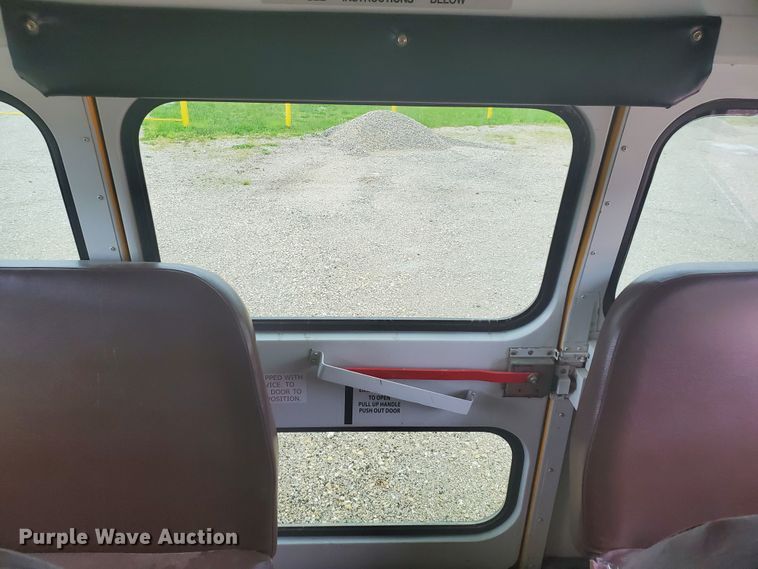 image for item GV9008 2007 Blue Bird L072648  school bus