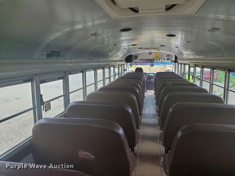 image for item GV9008 2007 Blue Bird L072648  school bus