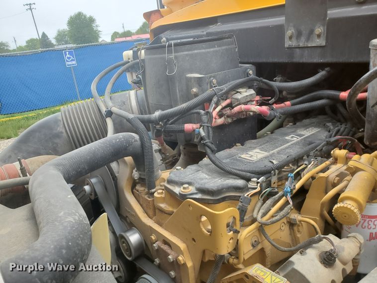 image for item GV9008 2007 Blue Bird L072648  school bus