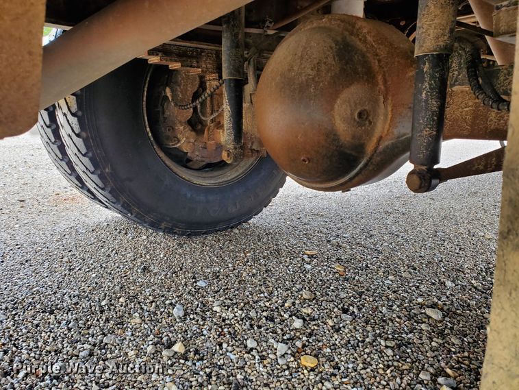 image for item GV9008 2007 Blue Bird L072648  school bus