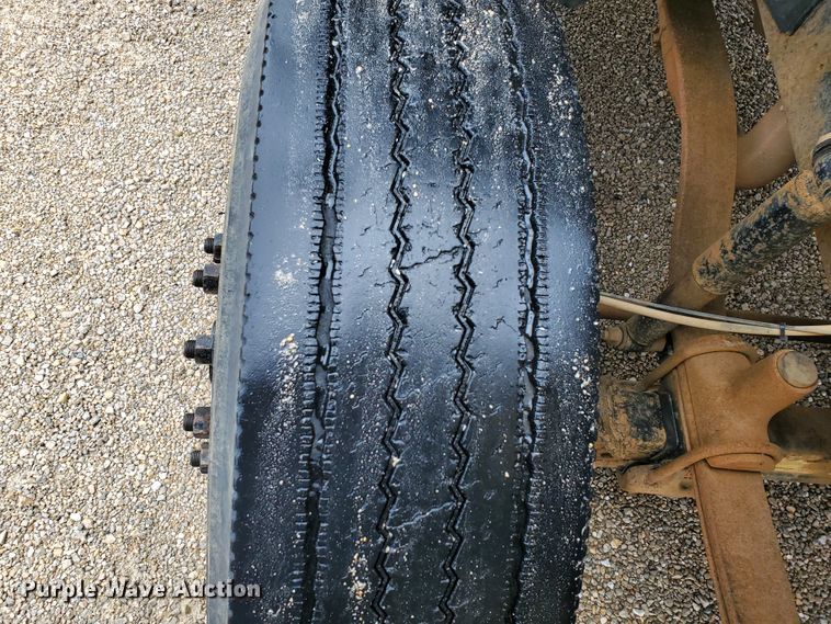 image for item GV9008 2007 Blue Bird L072648  school bus