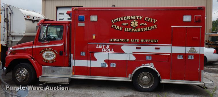 image for item GV9032 1999 Freightliner FL50  ambulance